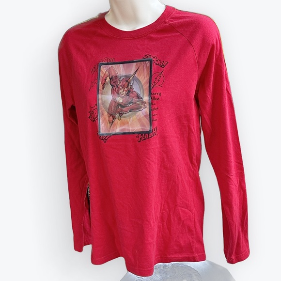 “The Flash” 3D Lenticular Changing Image Long Sleeve Red T-Shirt ~ Small Adult - Picture 3 of 17
